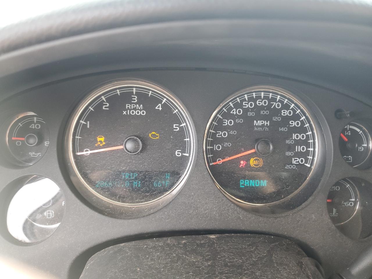 2012 Chevrolet Suburban C1500 Lt VIN: 1GNSCJE01CR179476 Lot: 90390865