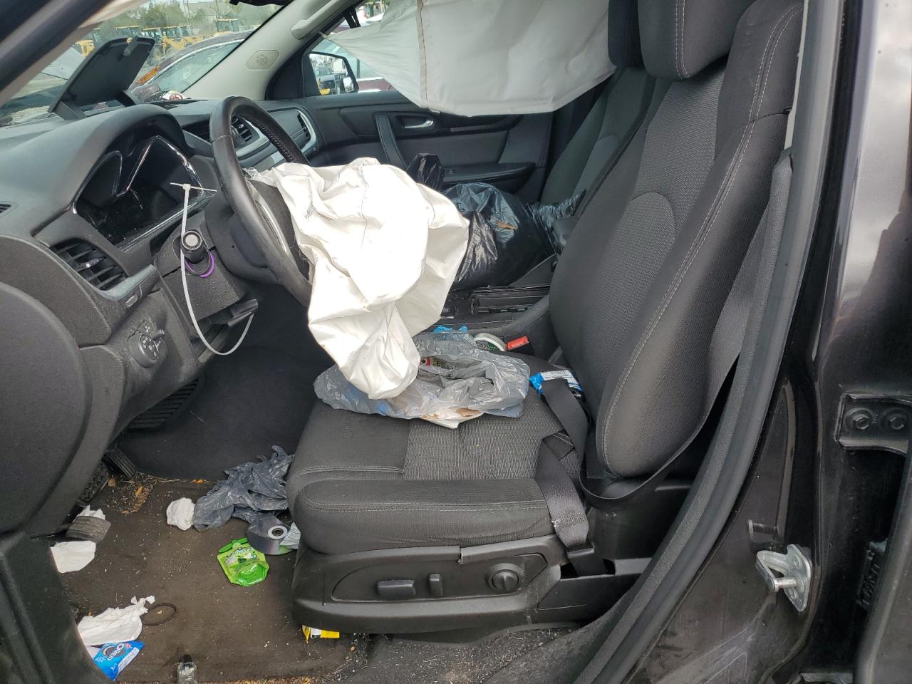 2017 Chevrolet Traverse Lt VIN: 1GNKVGKD3HJ214657 Lot: 82448955