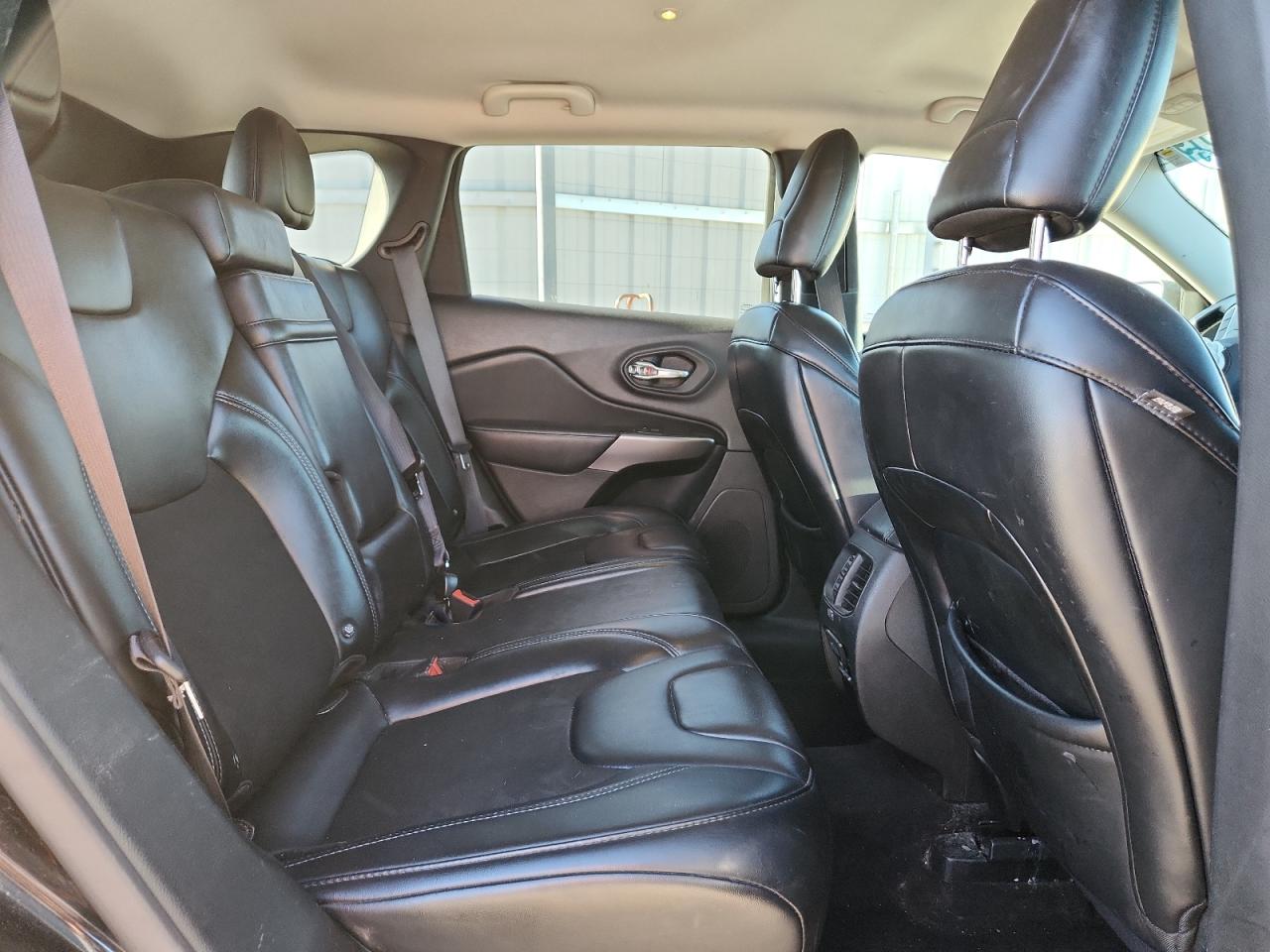 2019 Jeep Cherokee Latitude Plus VIN: 1C4PJMLB3KD211124 Lot: 89435195