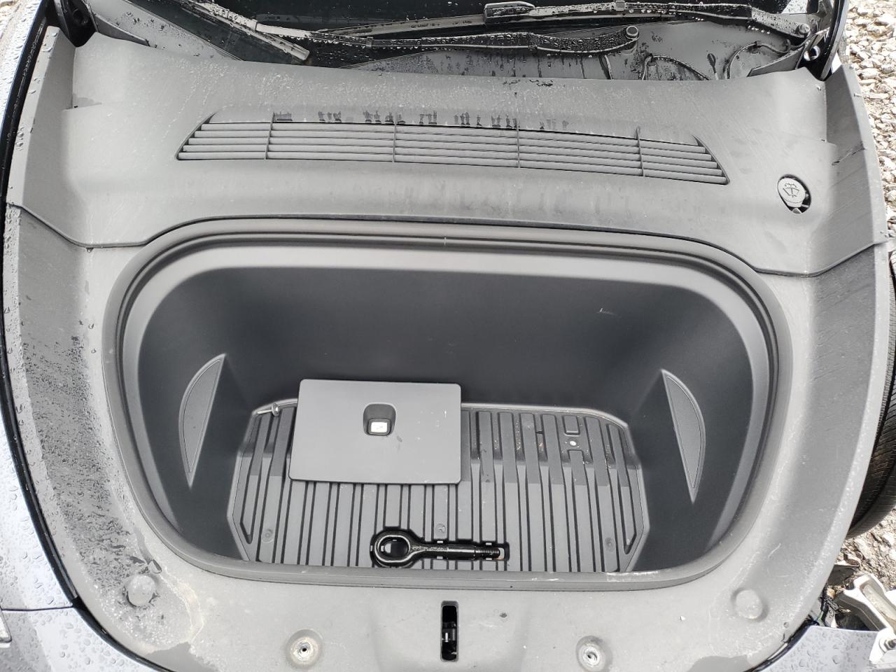 2025 Tesla Model Y VIN: 7SAYGDEF8SA339791 Lot: 89890825