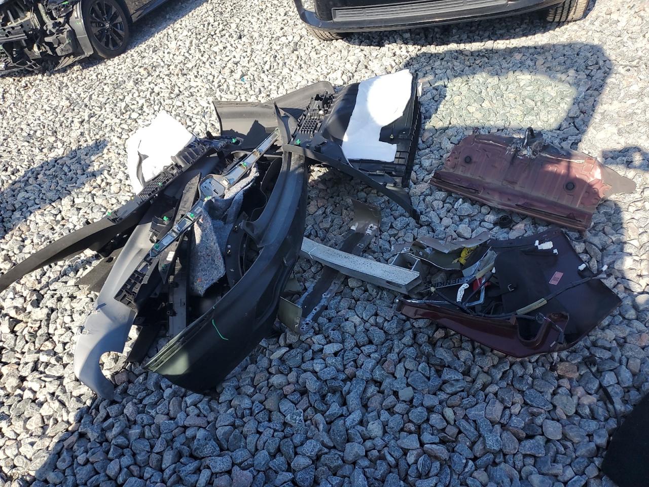 2019 Honda Cr-V Lx VIN: 2HKRW6H32KH215408 Lot: 81433365