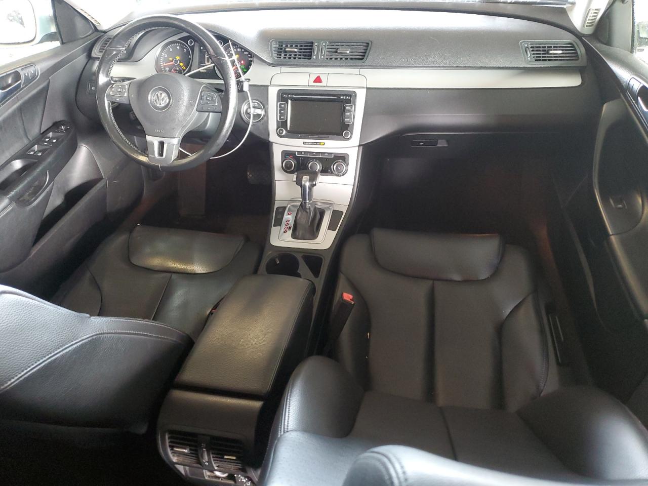 2010 Volkswagen Passat Komfort VIN: WVWXM9AN3AE070405 Lot: 81954425