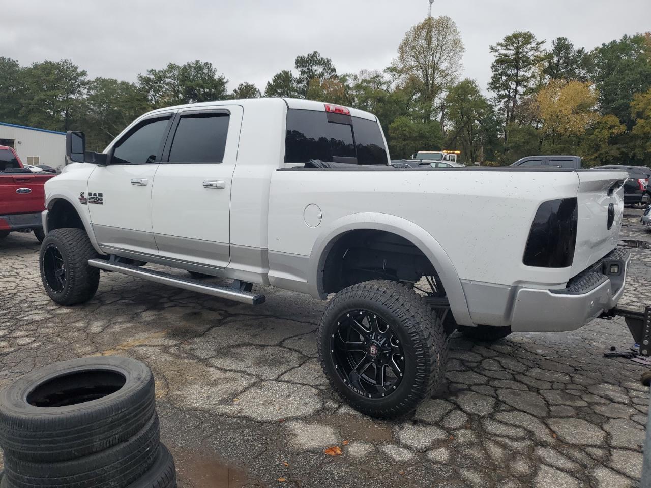 2013 Ram 2500 Laramie white other diesel 3C6UR5NL4DG558661 photo #3
