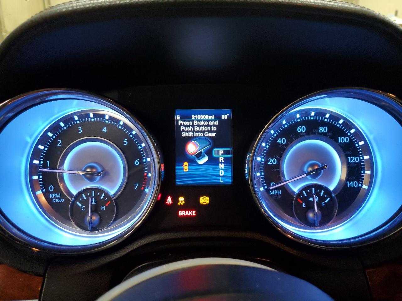 2012 Chrysler 300 Limited VIN: 2C3CCACG1CH310911 Lot: 85399685