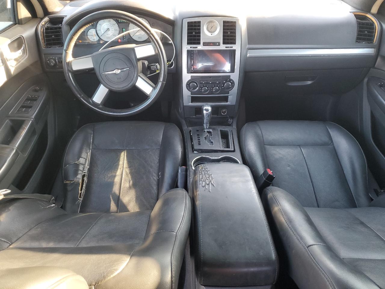 2010 Chrysler 300 Touring VIN: 2C3CA5CV2AH235936 Lot: 86997045