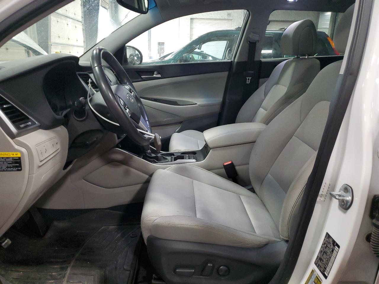 2018 Hyundai Tucson Value VIN: KM8J33A28JU789873 Lot: 85880315