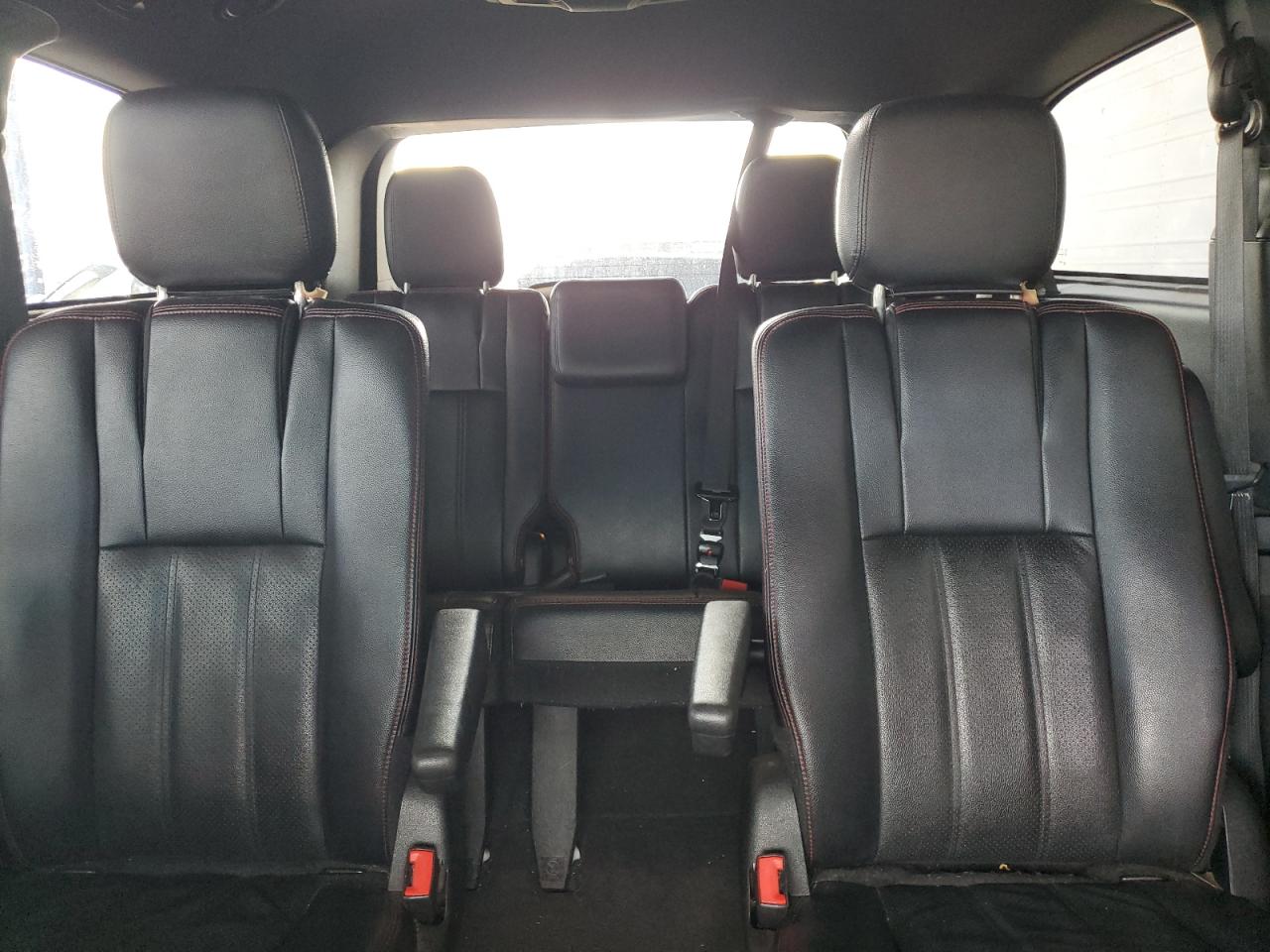 2016 Dodge Grand Caravan R/T VIN: 2C4RDGEG5GR375456 Lot: 86118765