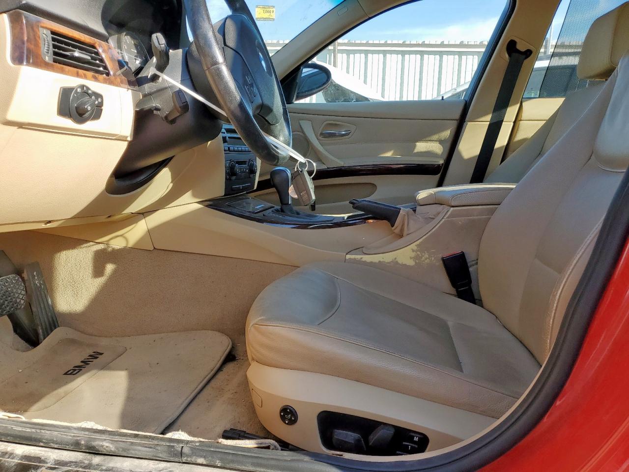 2006 BMW 330 I VIN: WBAVB33566PS10320 Lot: 82327865