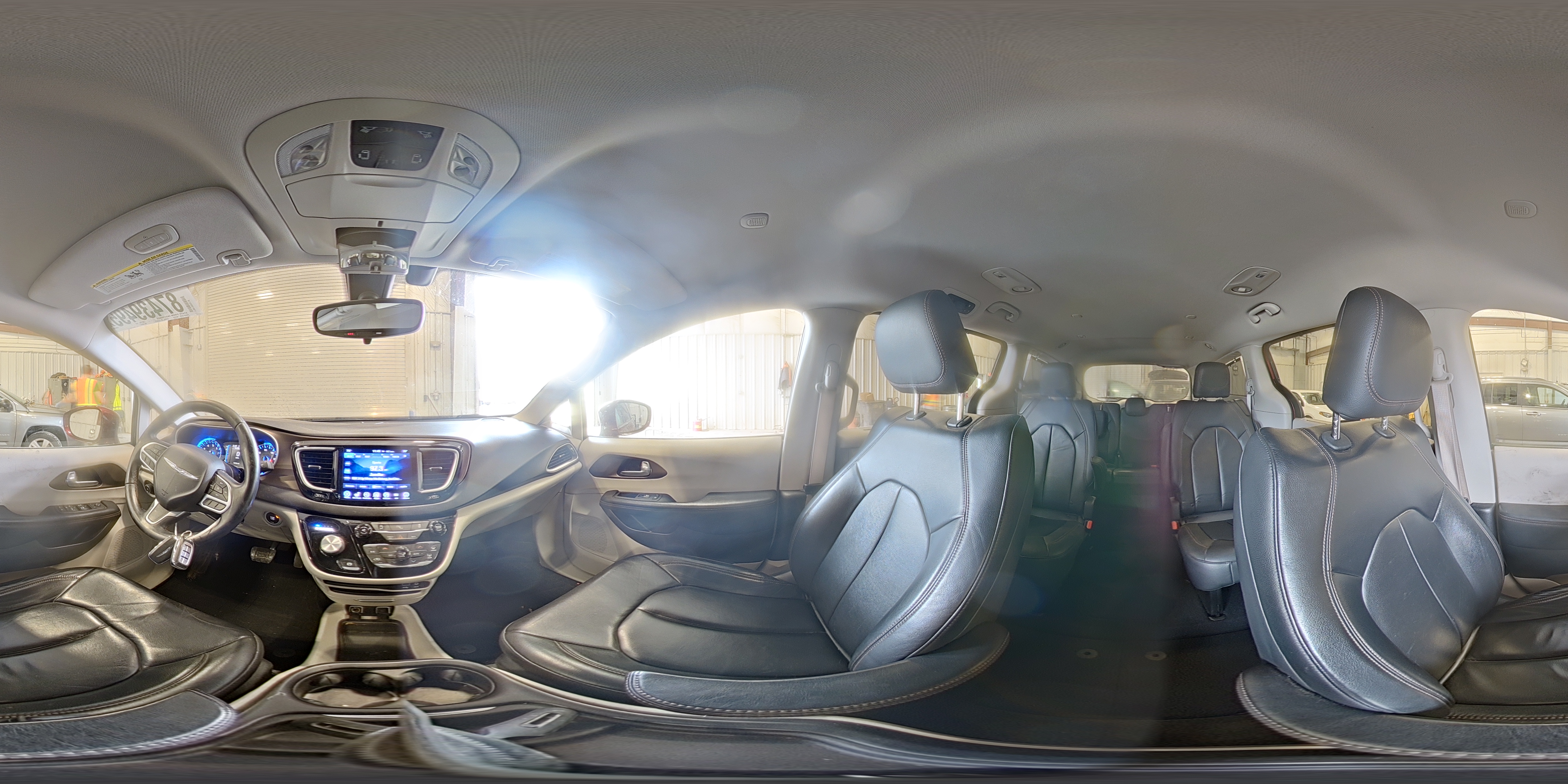 2017 Chrysler Pacifica Touring L VIN: 2C4RC1BG6HR824097 Lot: 87439495