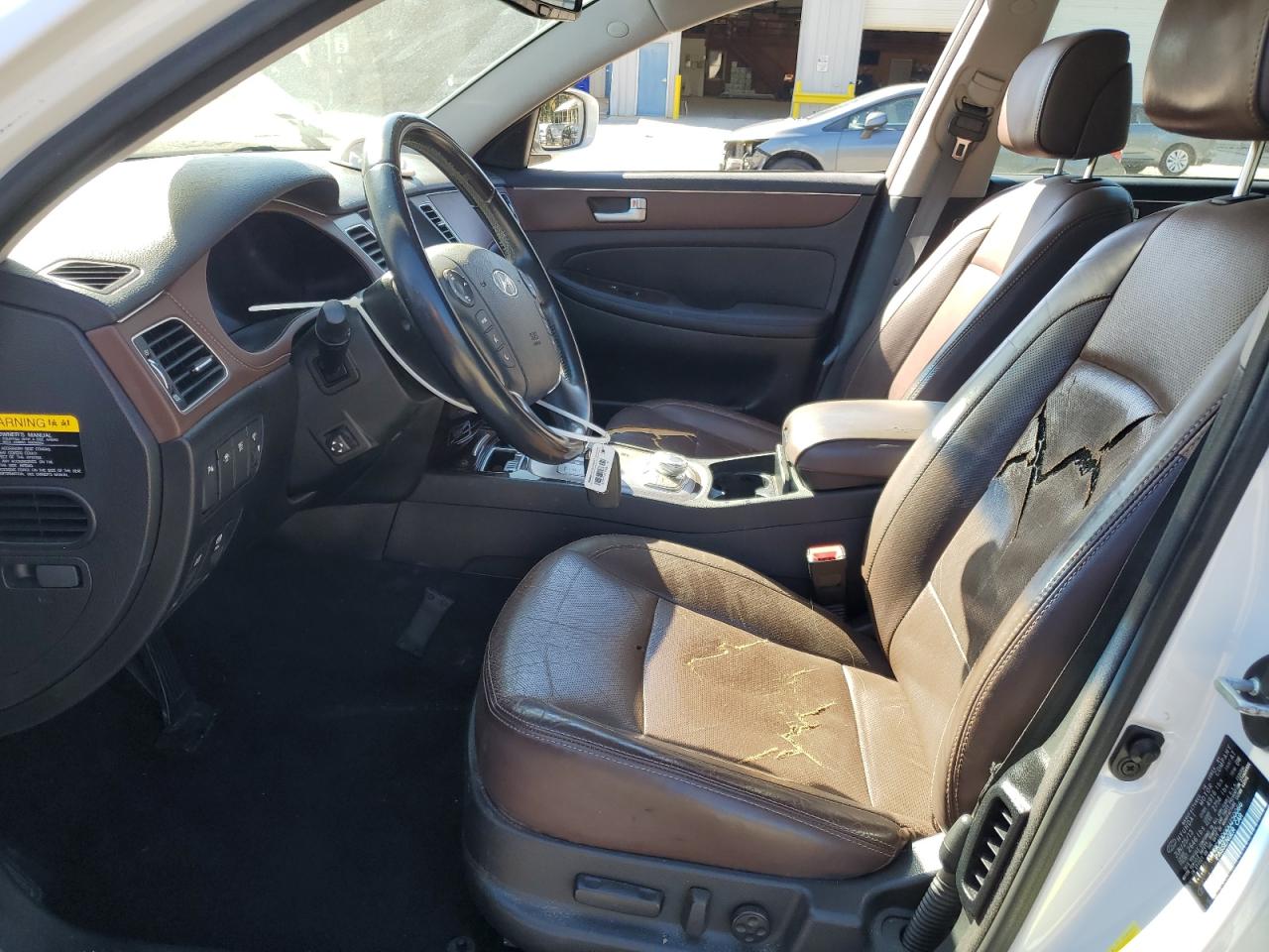 2013 Hyundai Genesis 3.8L VIN: KMHGC4DD0DU250066 Lot: 89524405