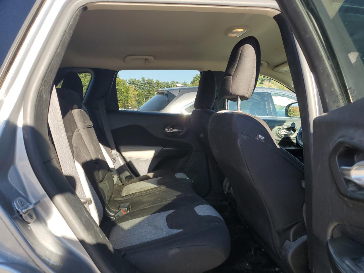 2014 Jeep Cherokee Latitude VIN: 1C4PJMCB8EW107088 Lot: 82258205