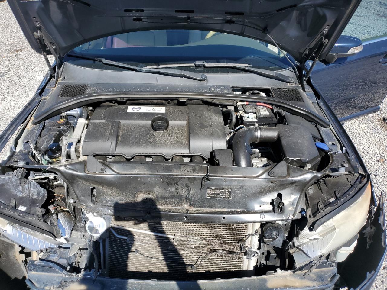 2010 Volvo V70 3.2 VIN: YV1982BW2A1155975 Lot: 89501695