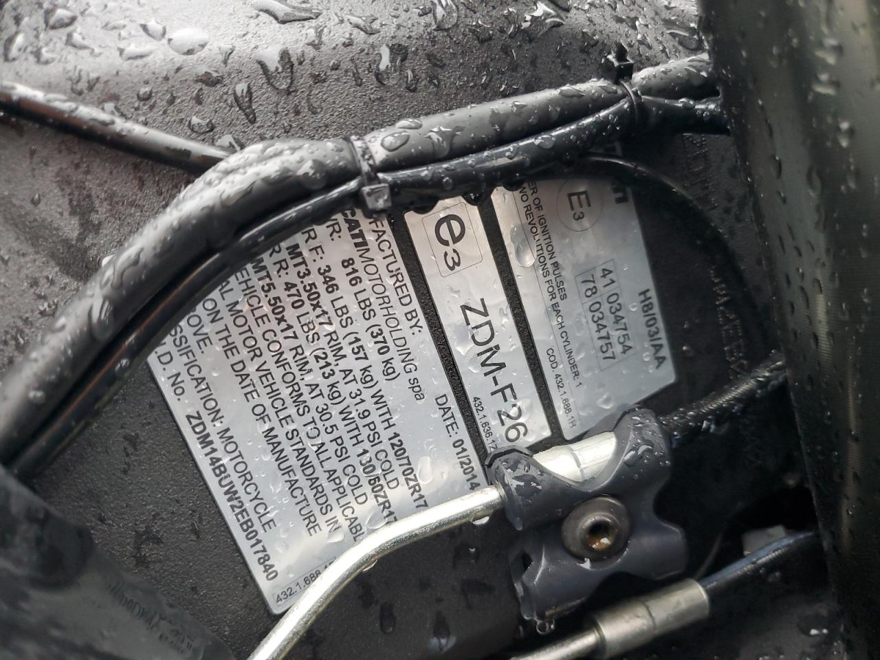 2014 Ducati Superbike 899 Panigale VIN: ZDM14BUW2EB017840 Lot: 90115435