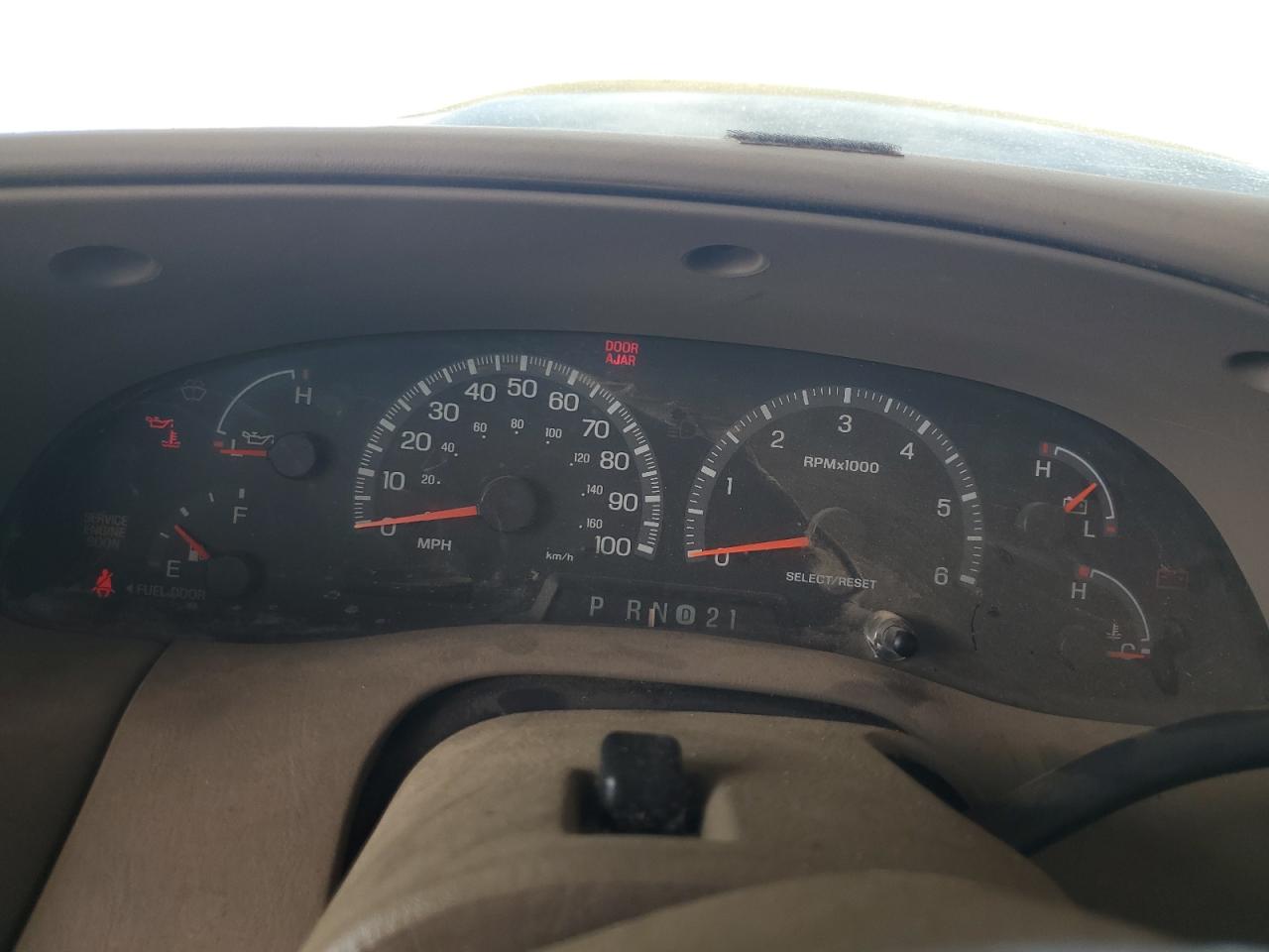 2000 Ford Expedition Eddie Bauer VIN: 1FMFU18L1YLB96765 Lot: 82211245