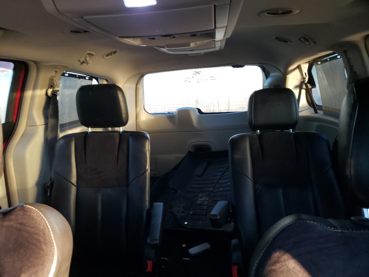 2015 Chrysler Town & Country Limited Platinum VIN: 2C4RC1GG9FR506254 Lot: 90928905