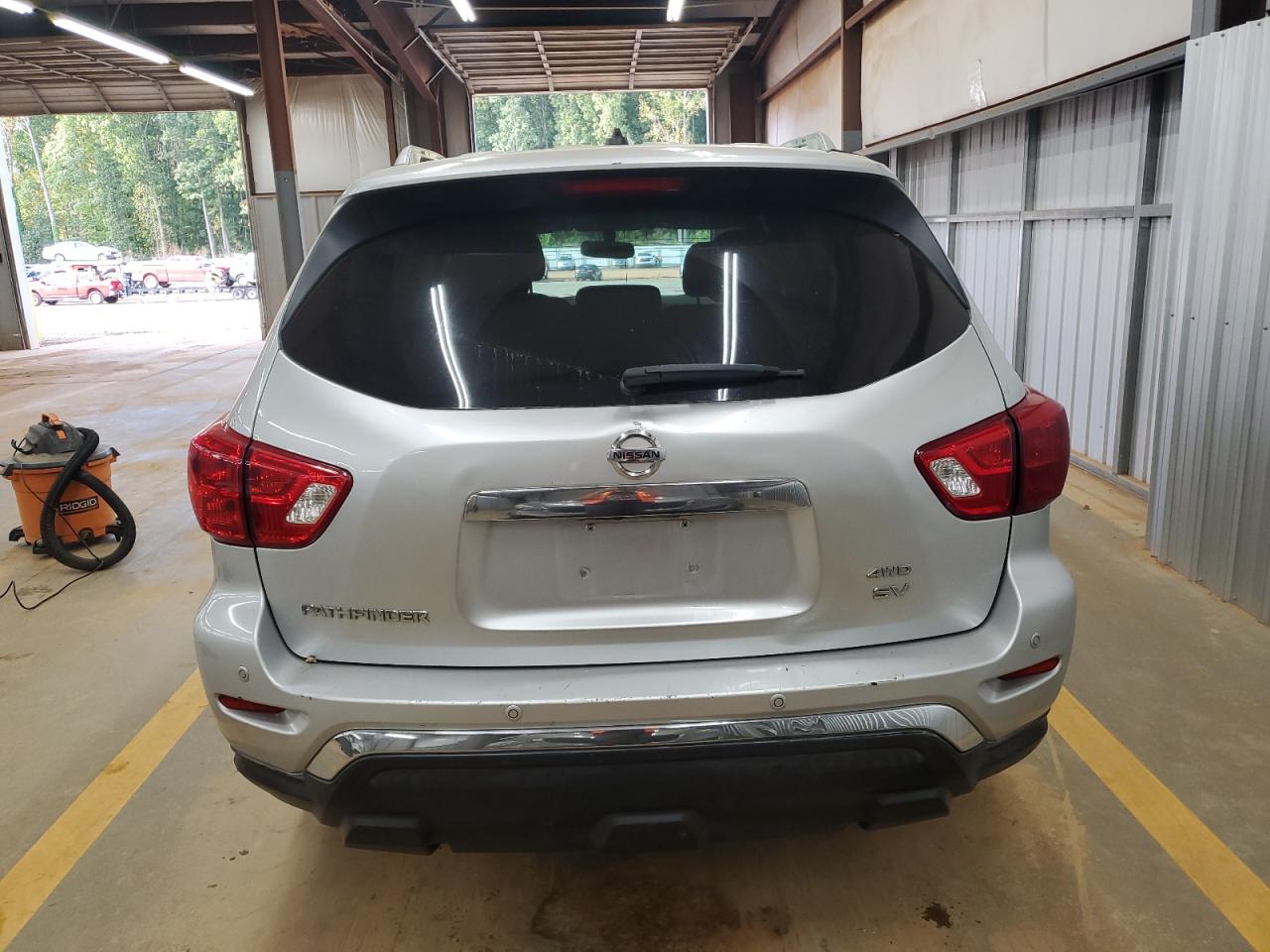 2018 Nissan Pathfinder S VIN: 5N1DR2MM8JC645846 Lot: 86335895