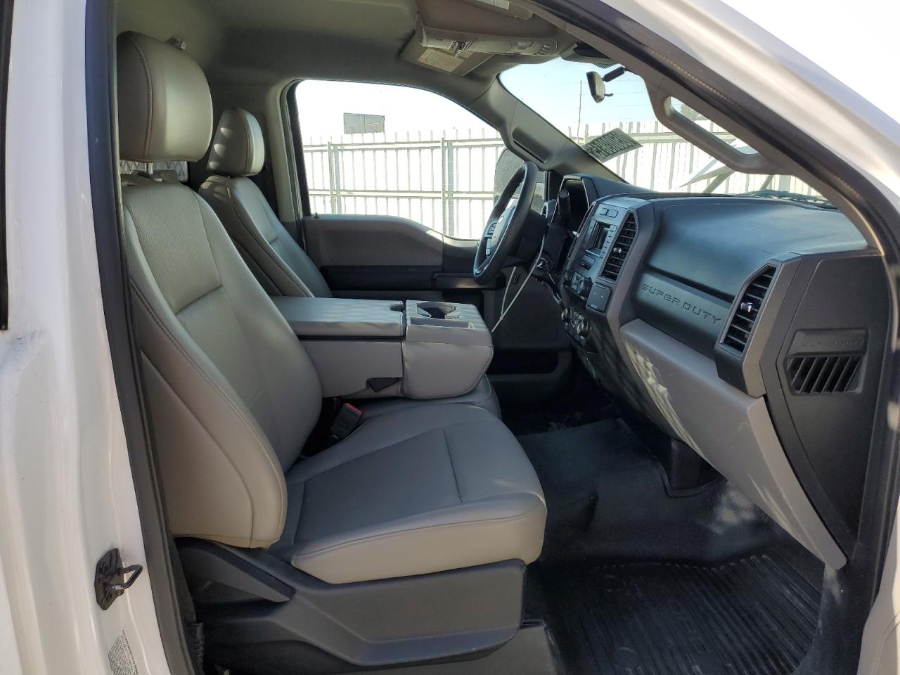 2020 Ford F350 Super Duty VIN: 1FDRF3G62LEE62323 Lot: 85009815