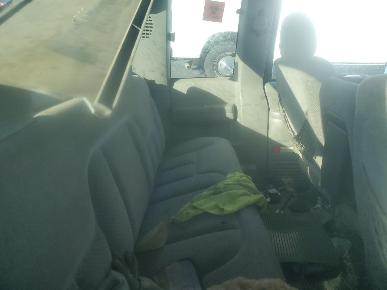 1998 Chevrolet Gmt-400 K2500 VIN: 1GCGK29R6WE210393 Lot: 90634375