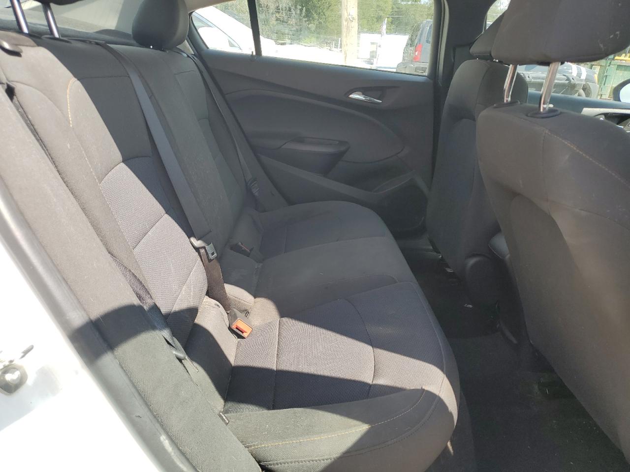 2018 Chevrolet Cruze Ls VIN: 1G1BC5SM3J7136167 Lot: 81872085