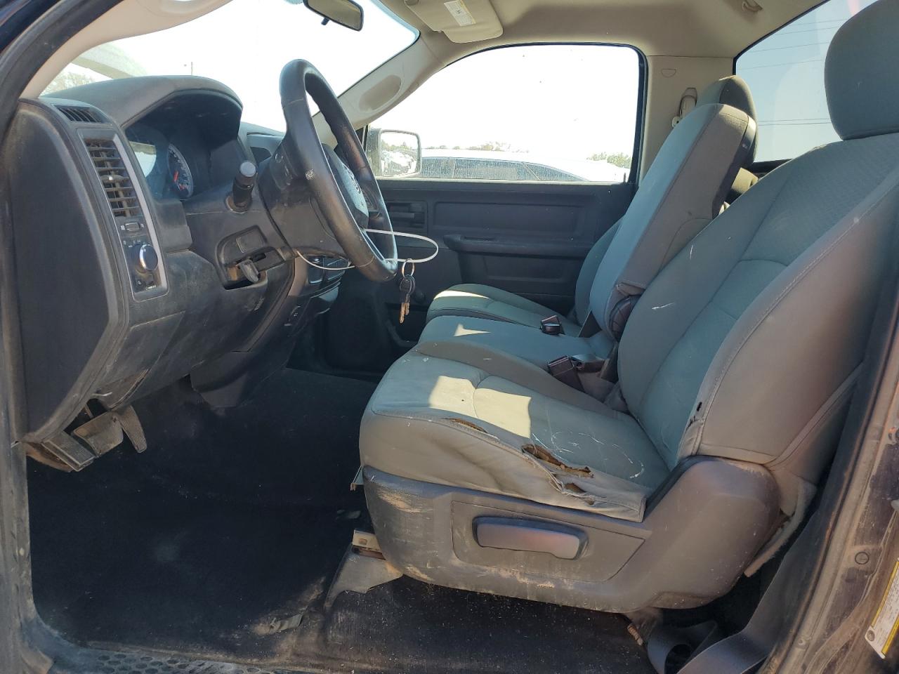 2013 Ram 1500 St VIN: 3C6JR6AG4DG568074 Lot: 86237035