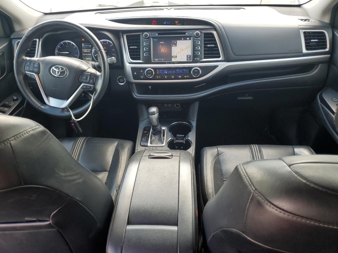 2018 Toyota Highlander Se VIN: 5TDKZRFH8JS547886 Lot: 82223535