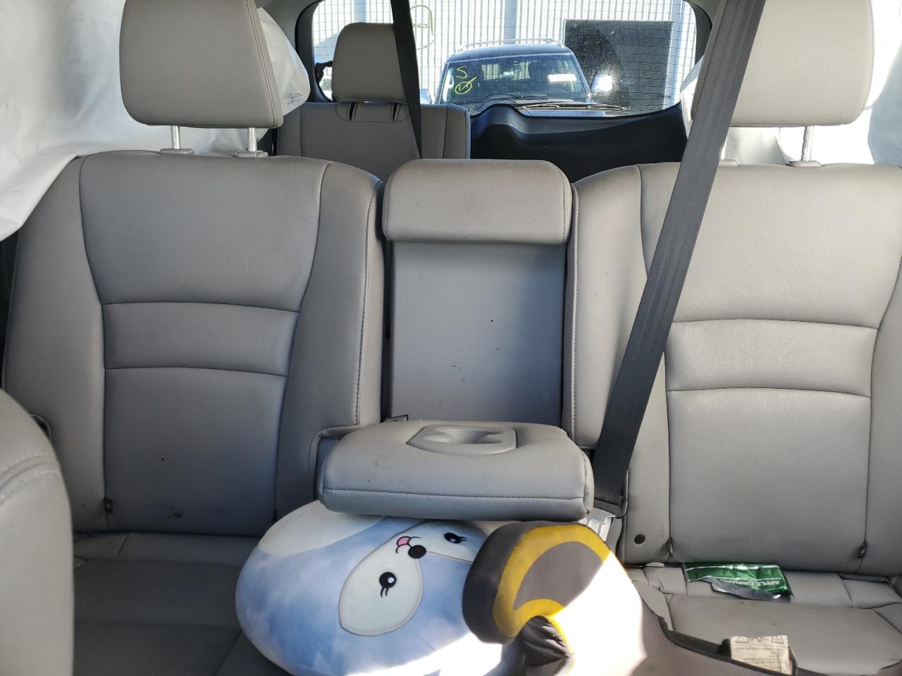 2018 Honda Pilot Touring VIN: 5FNYF5H93JB011143 Lot: 90495955