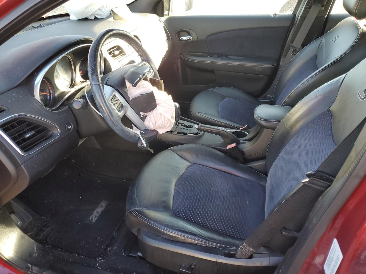 2013 Chrysler 200 Limited VIN: 1C3CCBCG4DN692558 Lot: 89739775