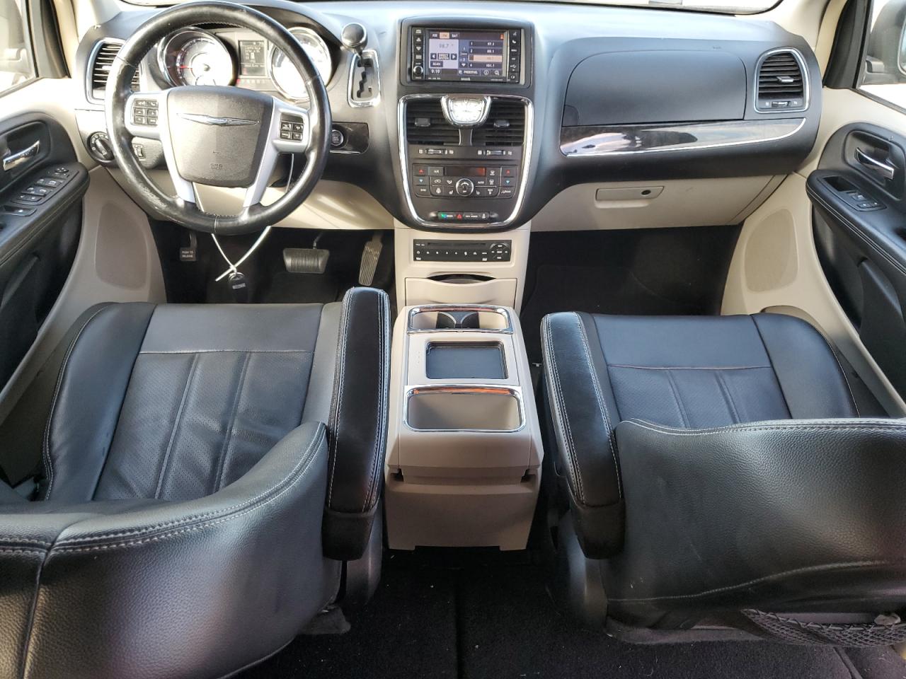 2013 Chrysler Town & Country Touring L VIN: 2C4RC1CG2DR509385 Lot: 84460335