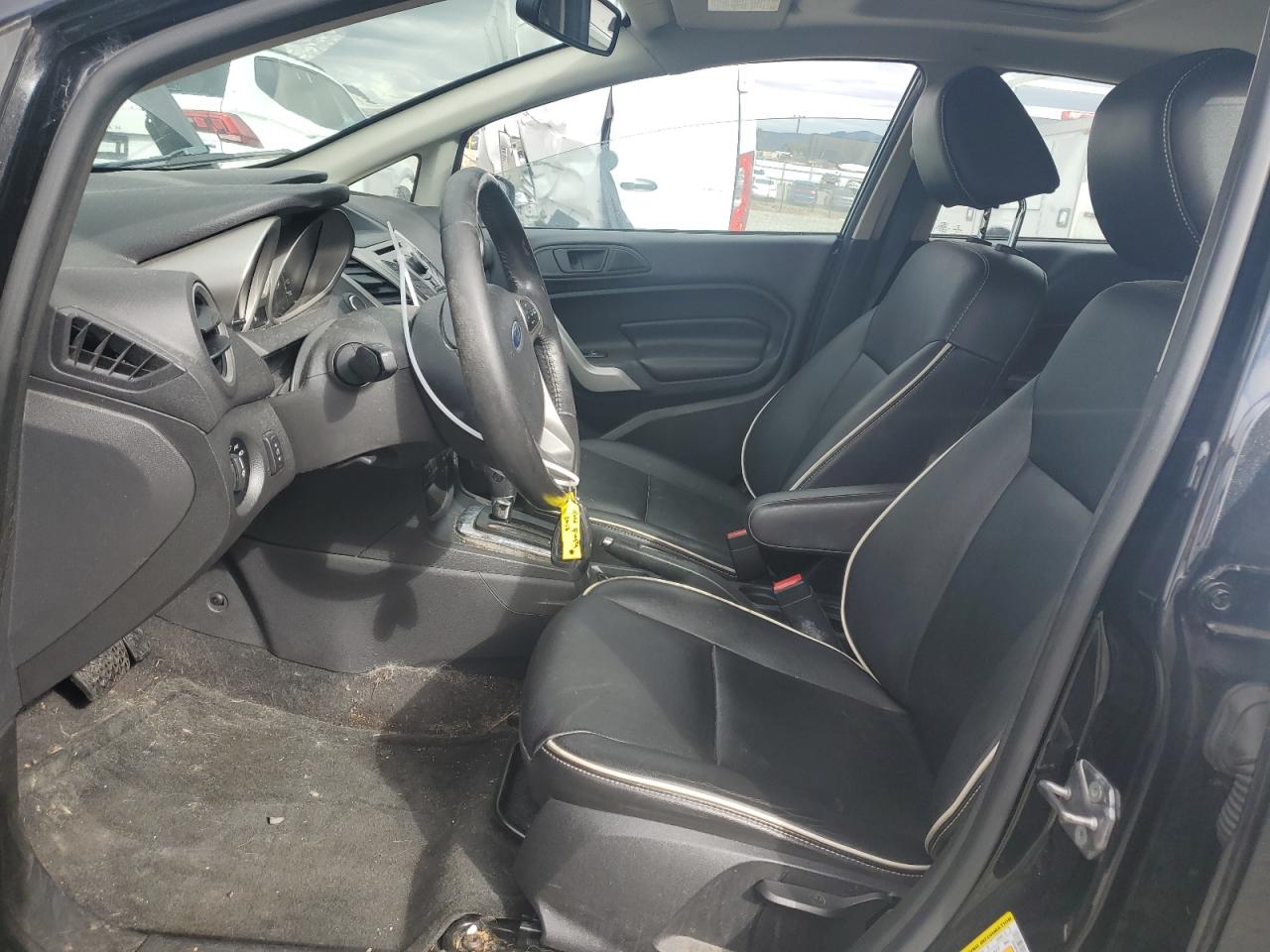 2013 Ford Fiesta Titanium VIN: 3FADP4FJ2DM205543 Lot: 84838205