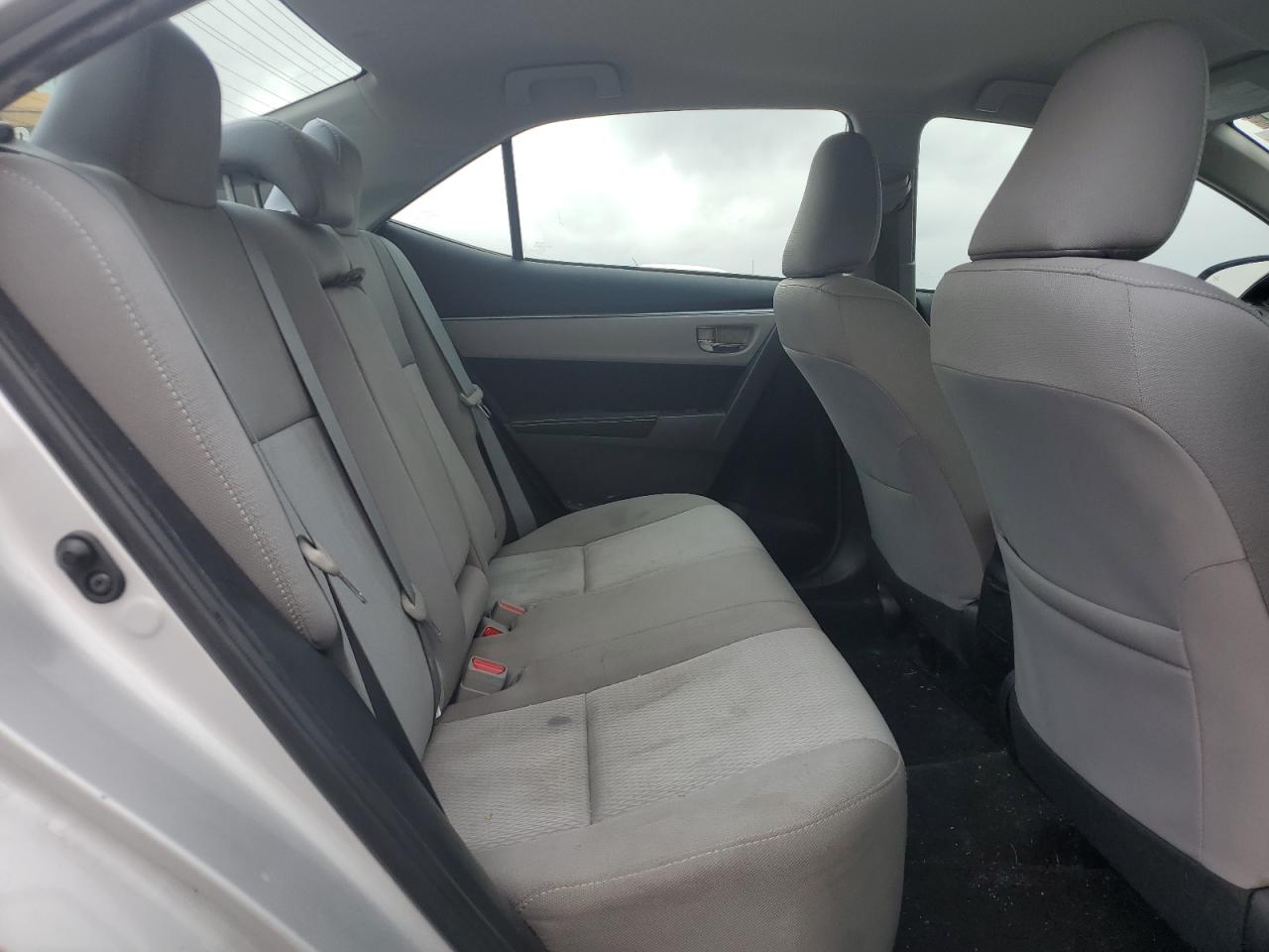 2015 Toyota Corolla L VIN: 2T1BURHE7FC440684 Lot: 84906275