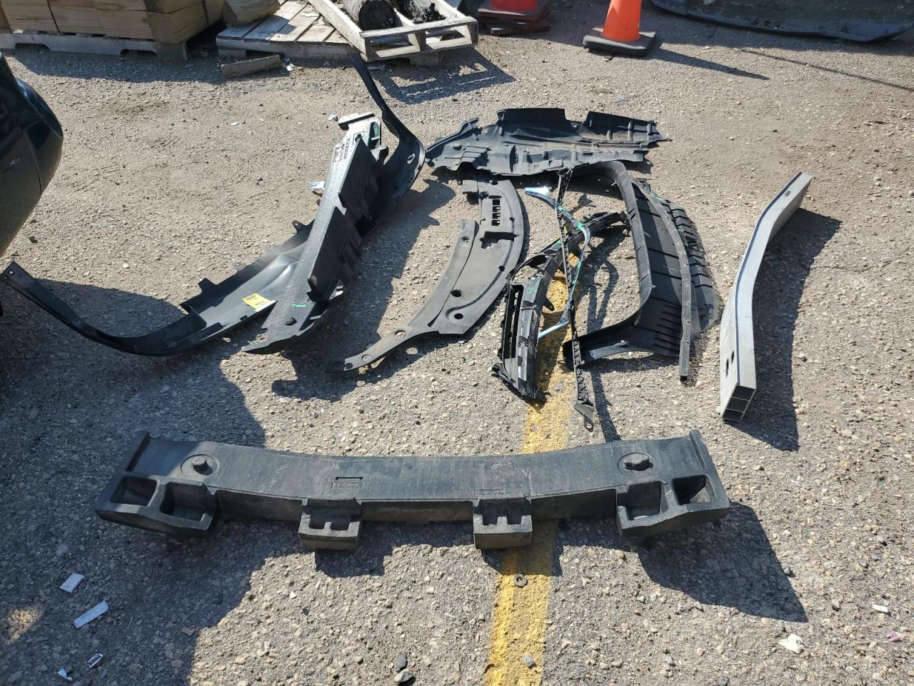 2013 Toyota Avalon Base VIN: 4T1BK1EB1DU013370 Lot: 82336055