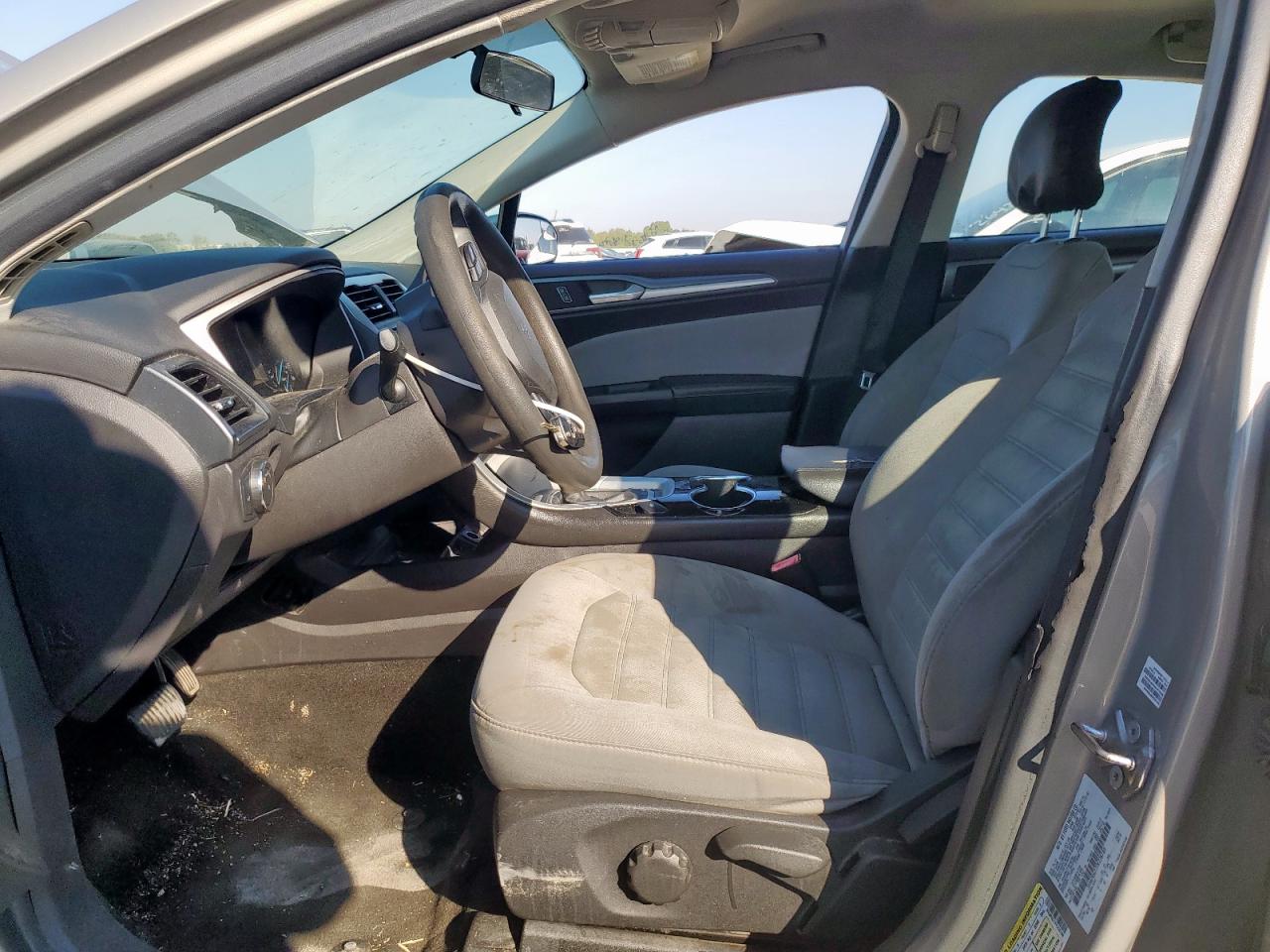 2015 Ford Fusion S VIN: 3FA6P0G77FR228780 Lot: 84291795