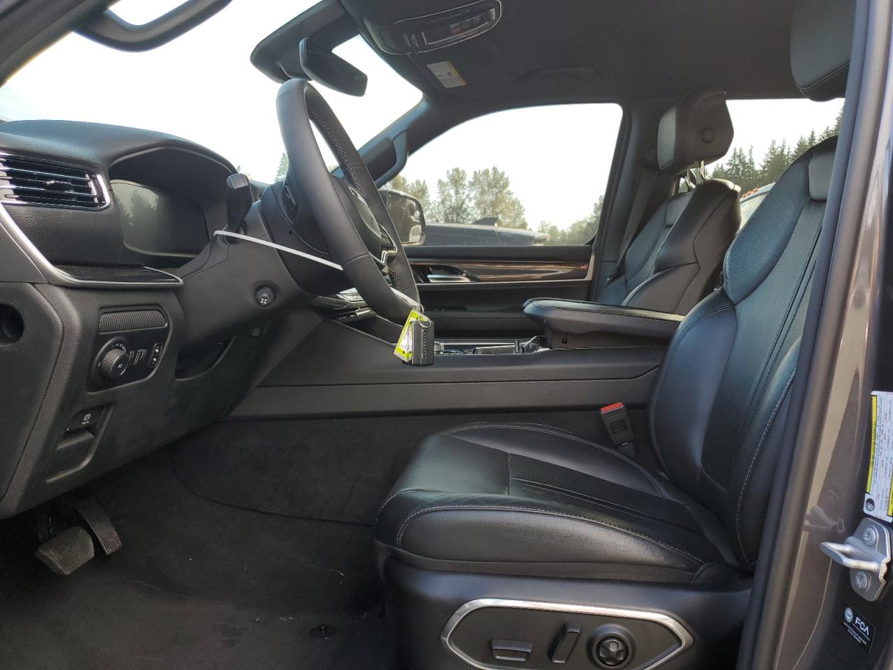 2023 Jeep Wagoneer L Series I VIN: 1C4SJSAP9PS562216 Lot: 85705755