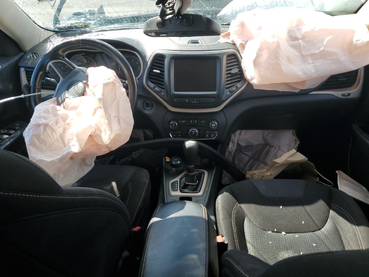 2016 Jeep Cherokee Latitude VIN: 1C4PJMCSXGW279013 Lot: 85688045