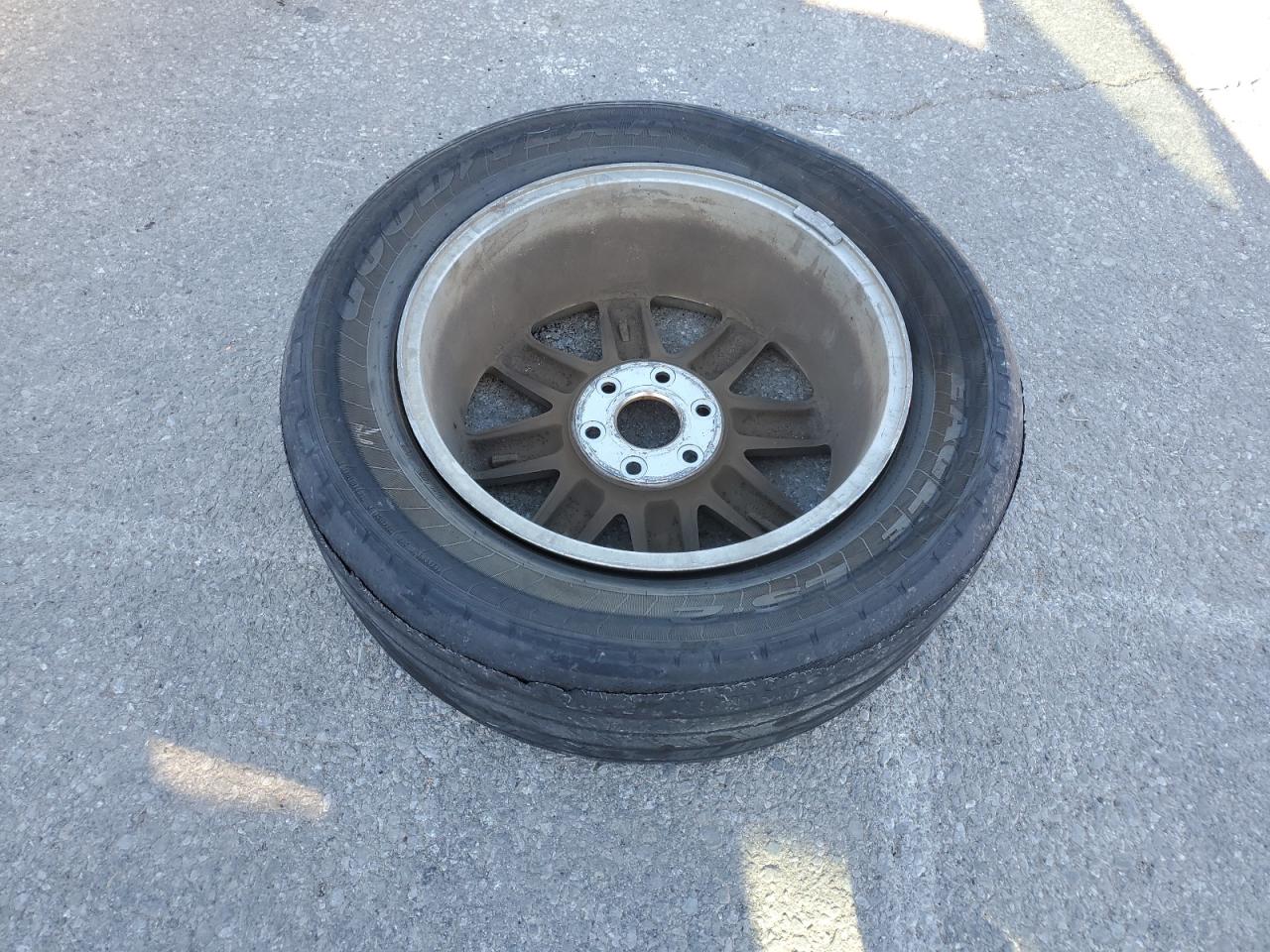 2008 GMC Yukon Denali VIN: 1GKEC638X8J251832 Lot: 89730875