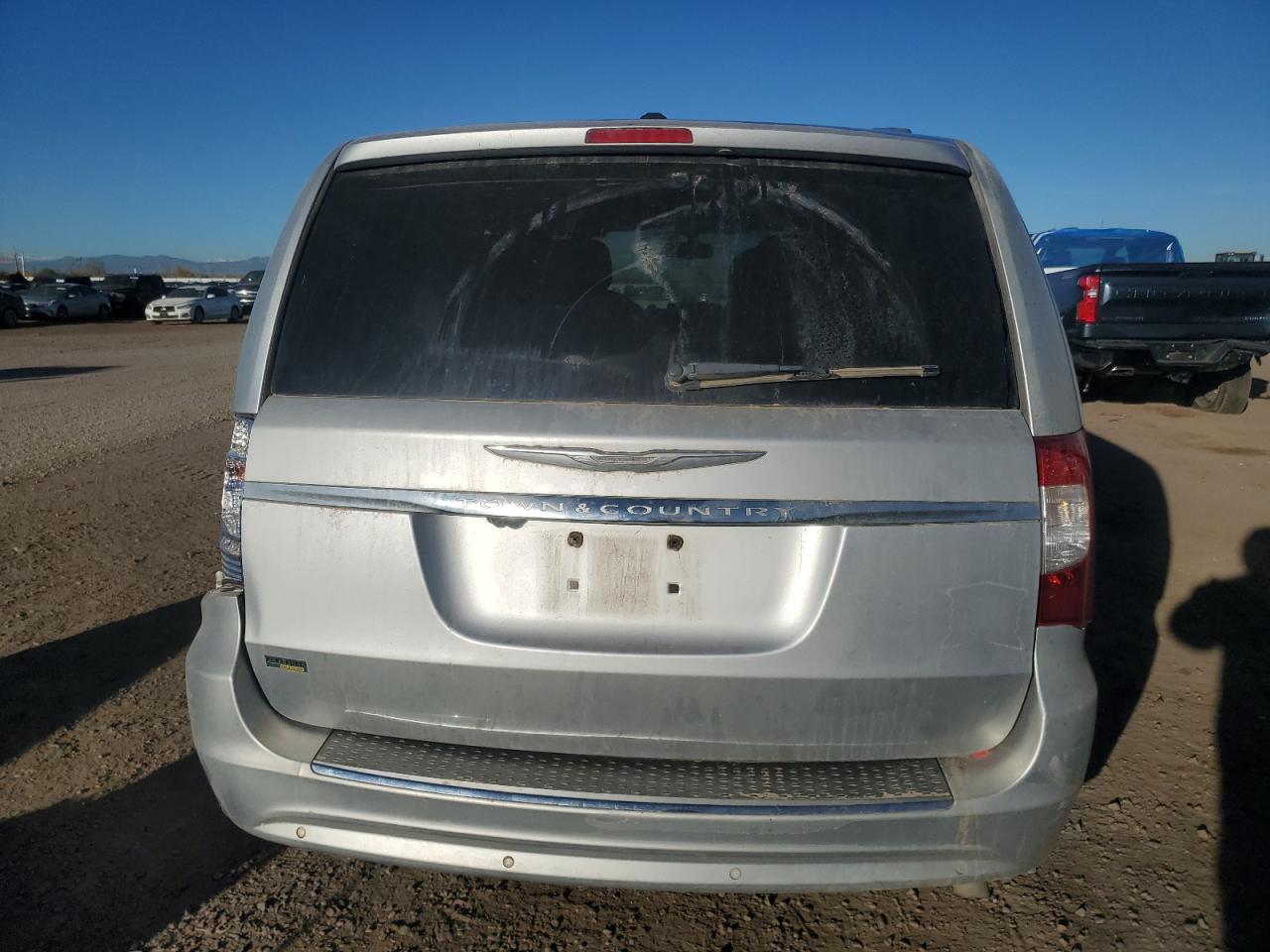 2011 Chrysler Town & Country Touring VIN: 2A4RR5DG6BR735604 Lot: 90649365