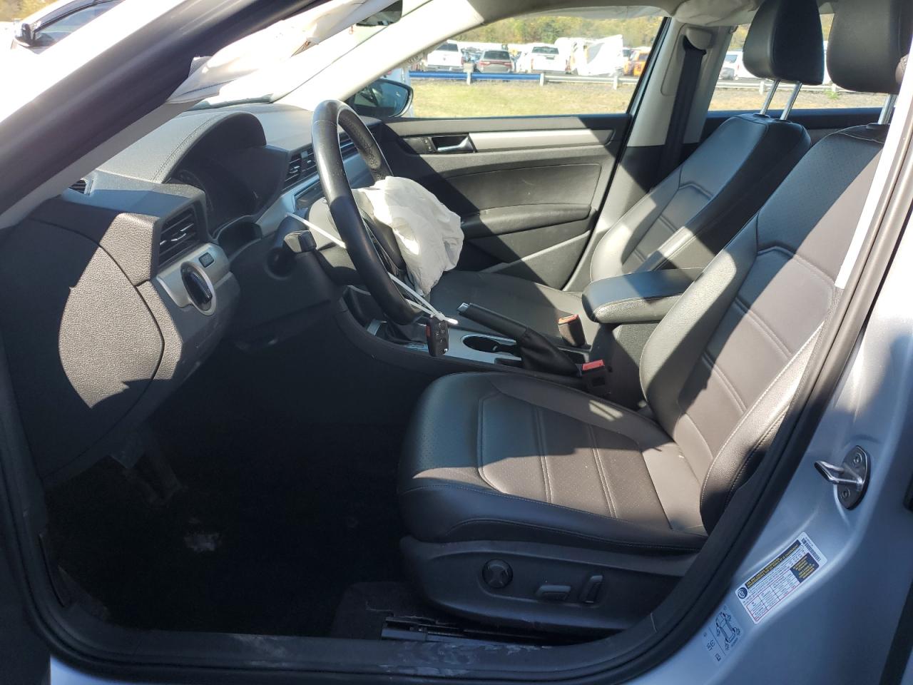 2020 Volkswagen Passat Se VIN: 1VWSA7A3XLC027374 Lot: 84621475