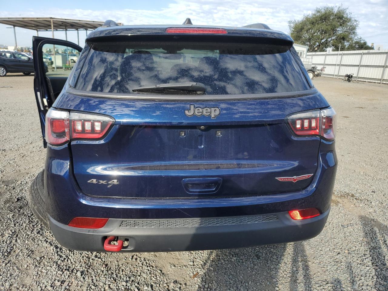 2020 Jeep Compass Trailhawk VIN: 3C4NJDDB2LT163598 Lot: 82390145