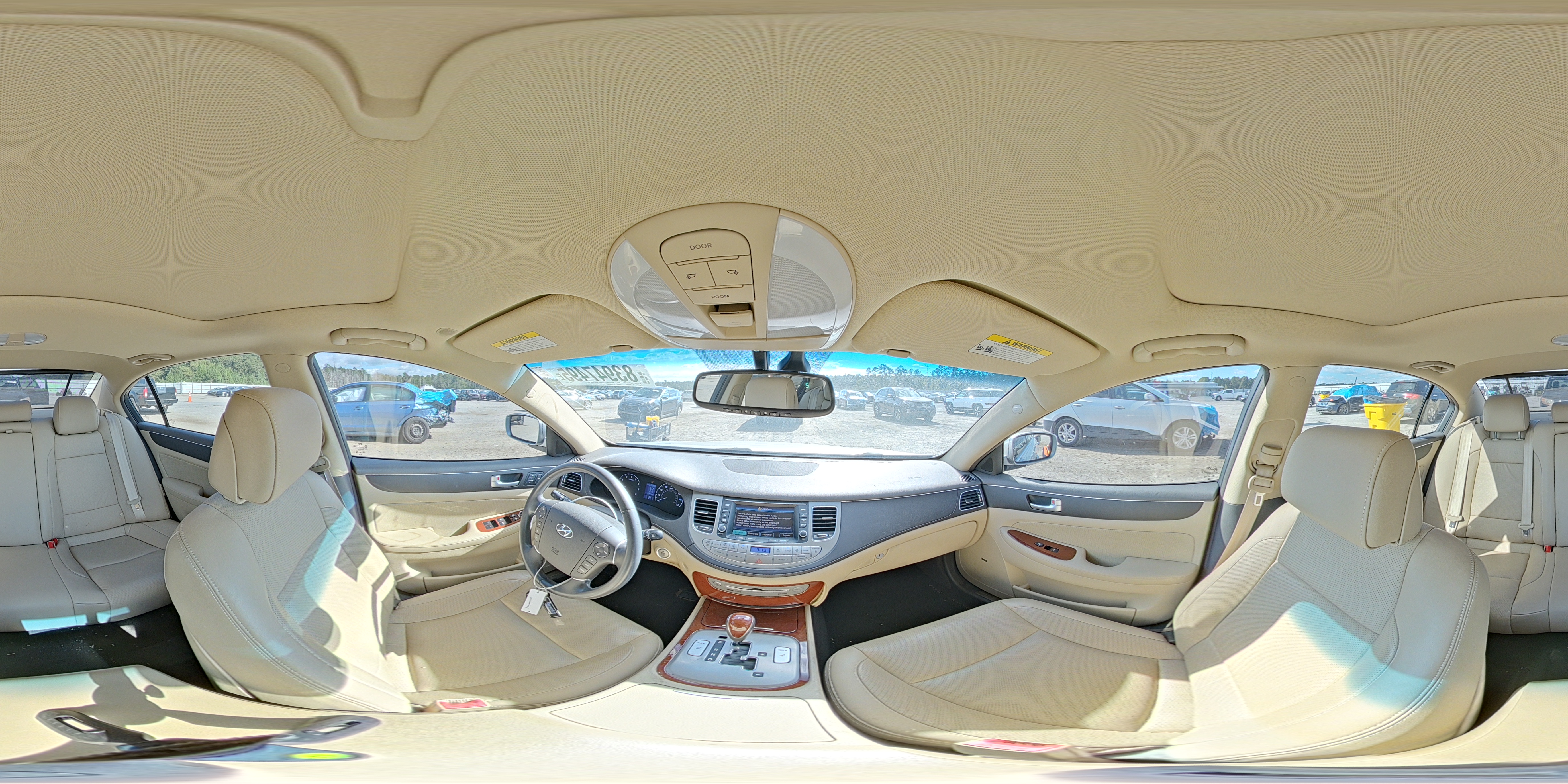 2013 Hyundai Genesis 3.8L VIN: KMHGC4DDXDU214613 Lot: 83947495