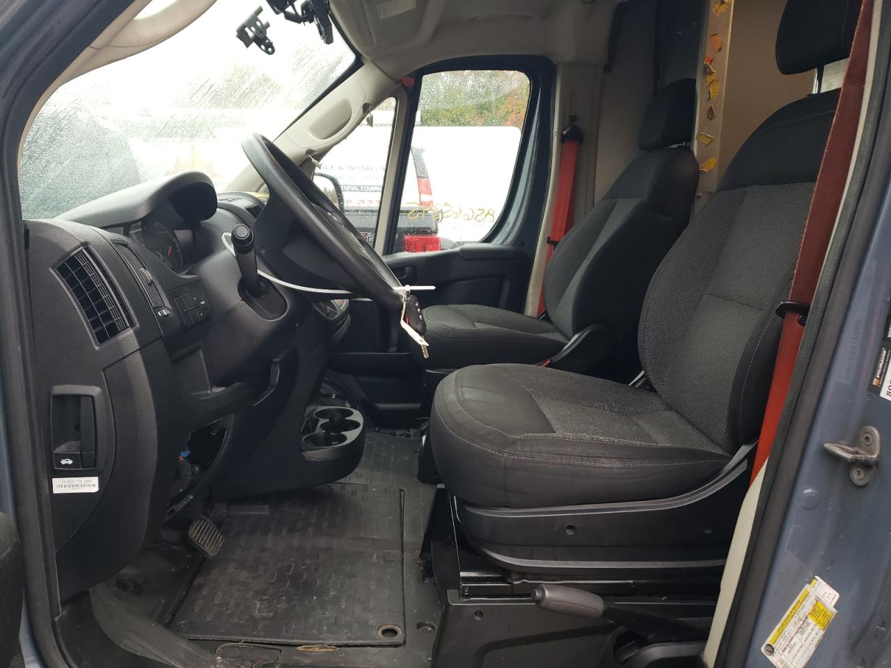 Фото: 3C6URVJG6LE139813