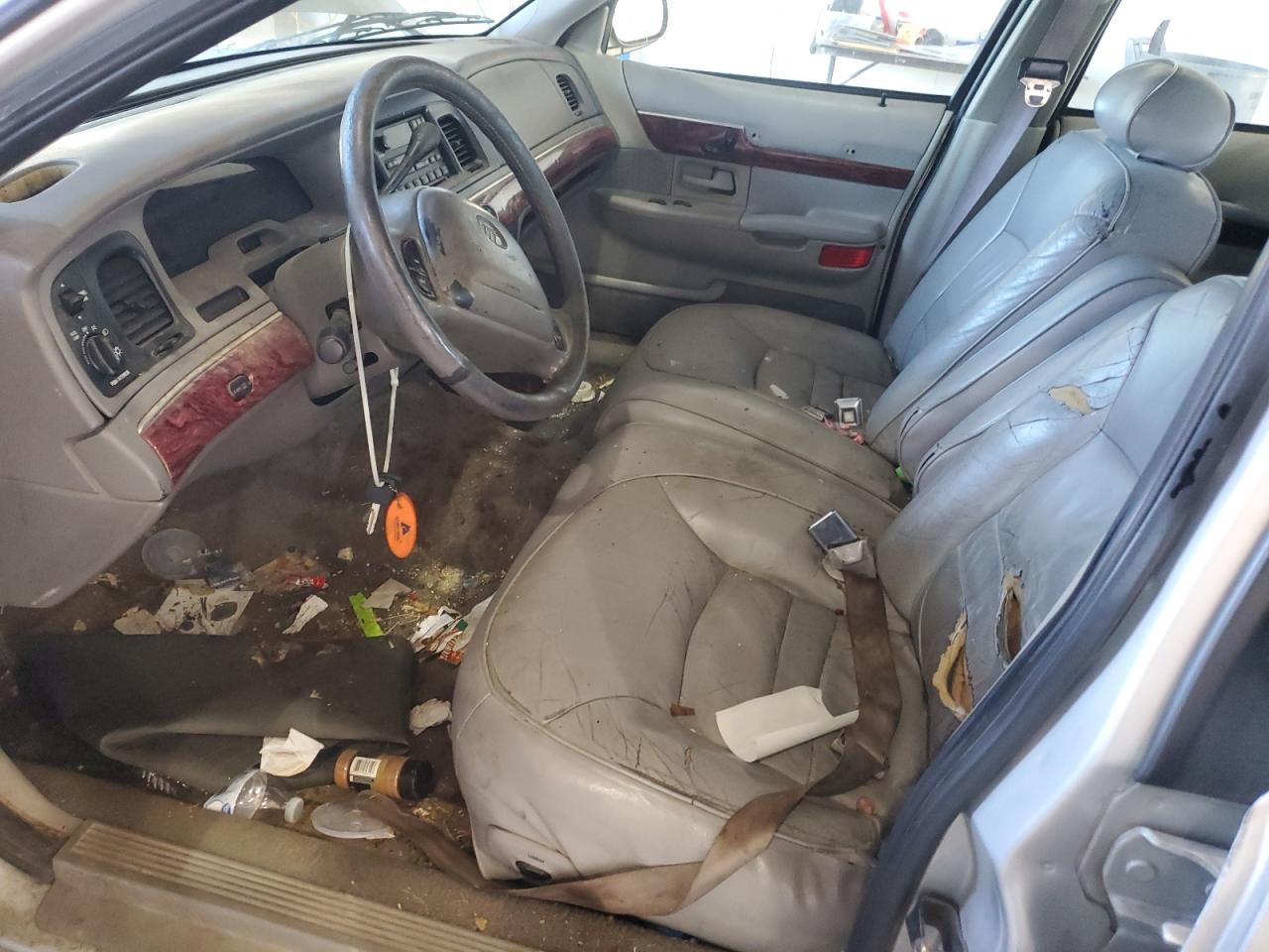 2000 Mercury Grand Marquis Ls VIN: 2MEFM75W8YX669438 Lot: 81840065