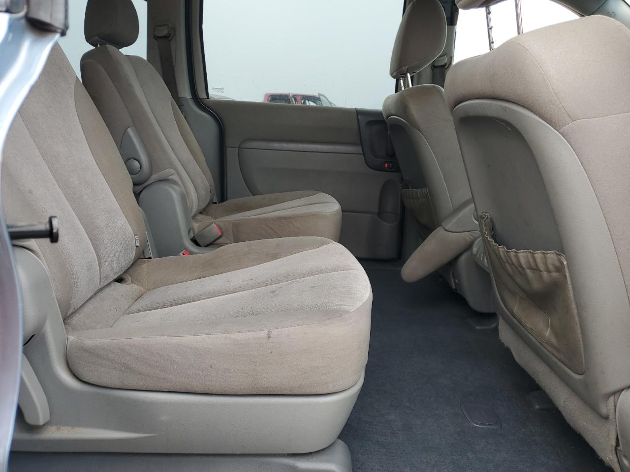 2011 Kia Sedona Lx VIN: KNDMG4C76B6409696 Lot: 85484275