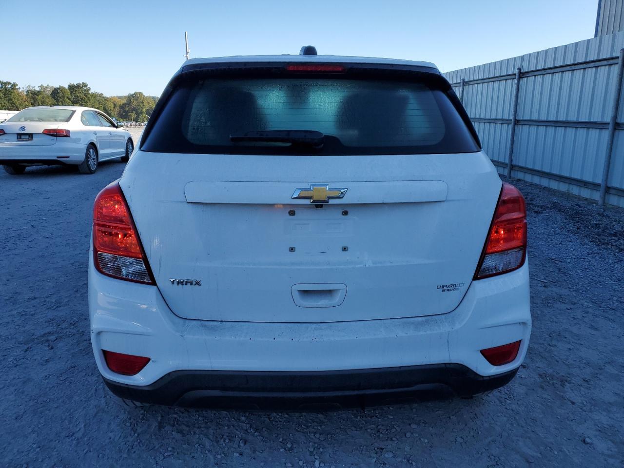 2018 Chevrolet Trax Ls VIN: KL7CJKSB4JB587262 Lot: 82469215