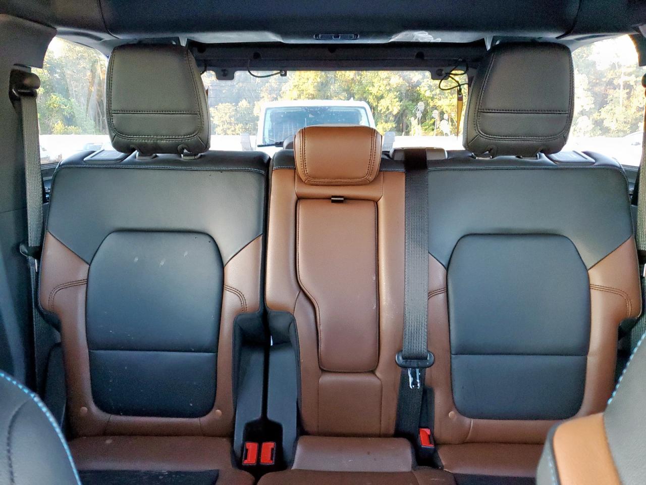 2022 Ford Bronco Base VIN: 1FMEE5BP2NLA72771 Lot: 90527945