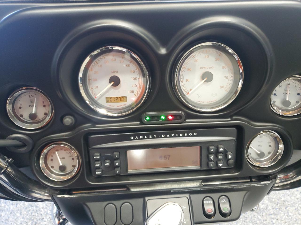 2010 Harley-Davidson Flhxxx VIN: 1HD1MBM1XAB850505 Lot: 86087485