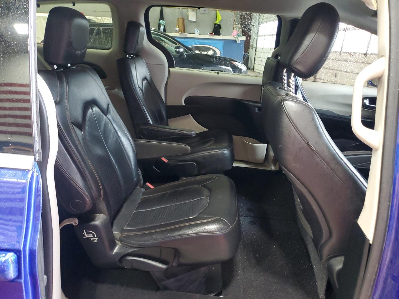 2018 Chrysler Pacifica Touring L VIN: 2C4RC1BG8JR235736 Lot: 86525375