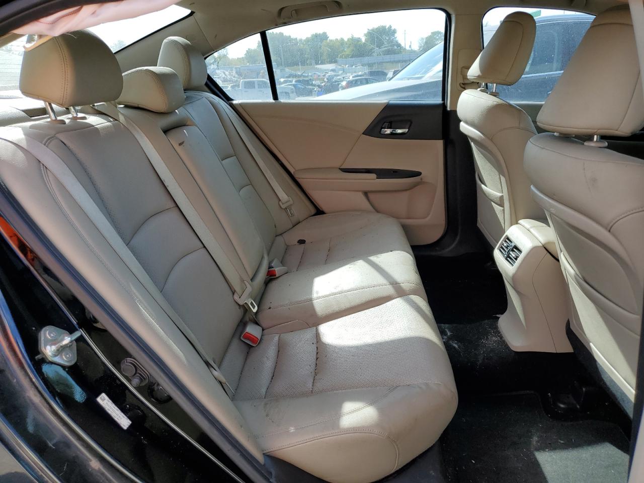 2014 Honda Accord Exl VIN: 1HGCR2F8XEA061810 Lot: 85290575