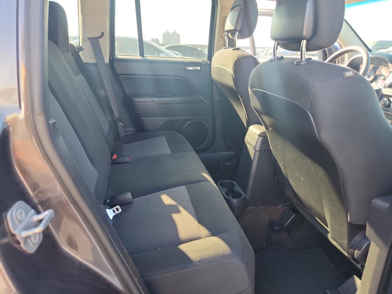 2015 Jeep Compass Sport VIN: 1C4NJCBAXFD284894 Lot: 84800375