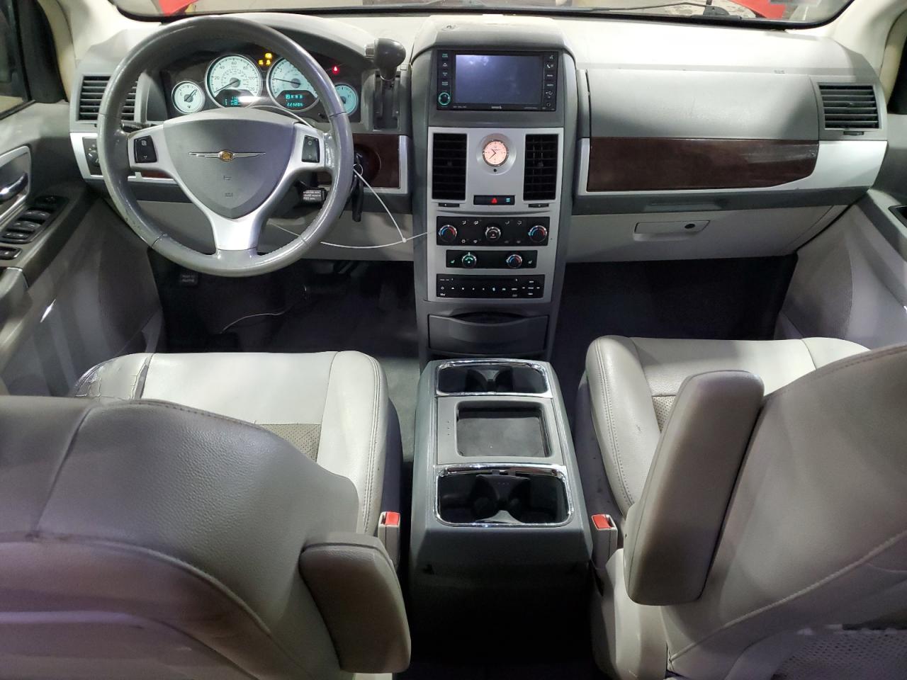 2009 Chrysler Town & Country Touring VIN: 2A8HR54119R679233 Lot: 87095675