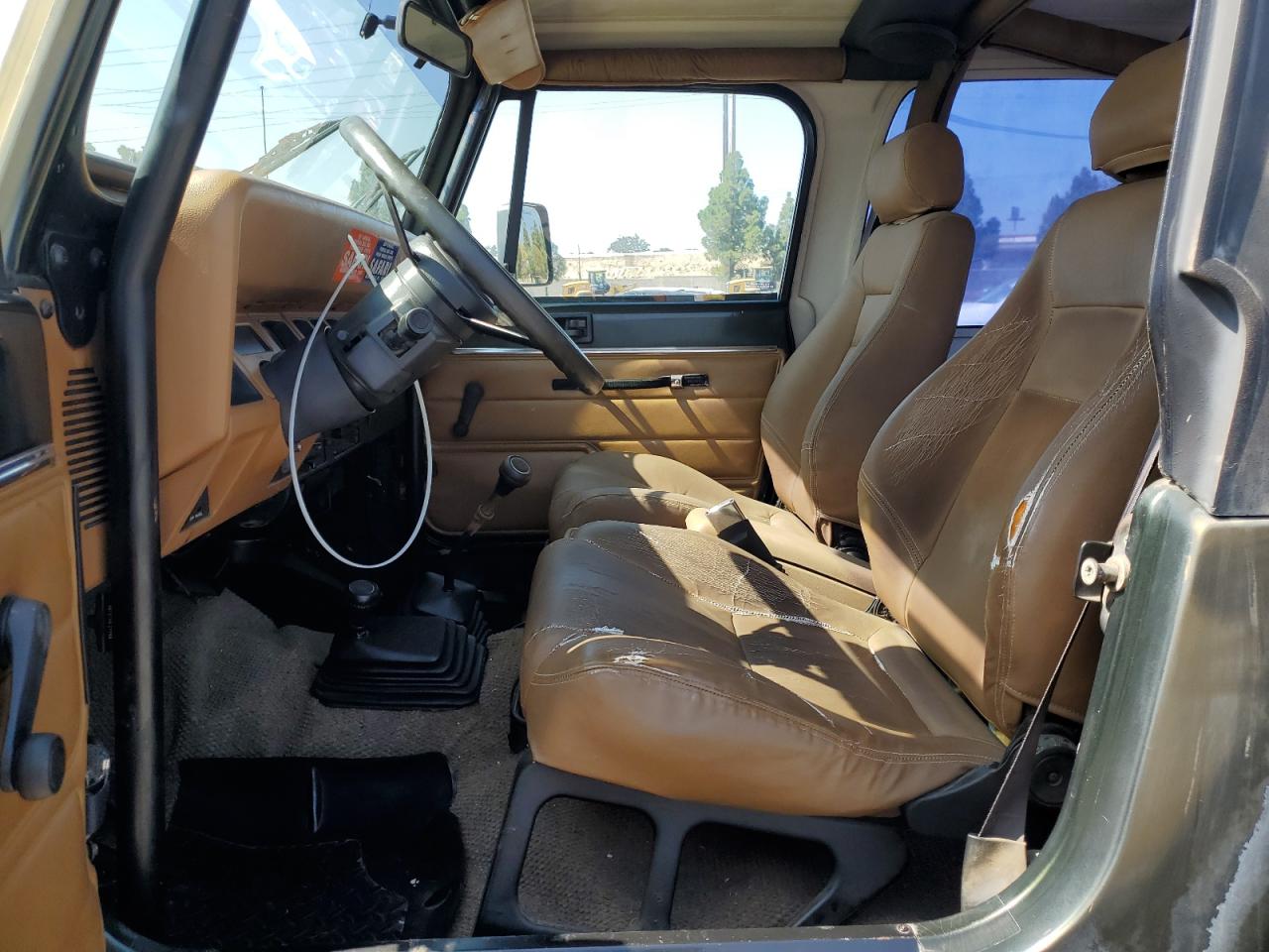 1995 Jeep Wrangler / Yj S VIN: 1J4FY19P6SP210843 Lot: 84998205